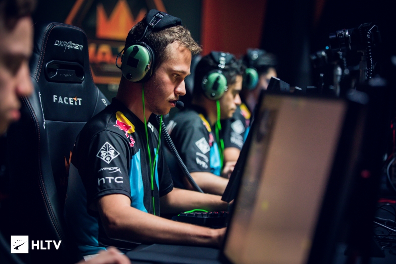 电竞选手不满赛程，BLAST Premier赛事日程引发健康危机！密集赛程健康影响加剧电竞比赛质量下降，赛事商业化挑战何去何从？